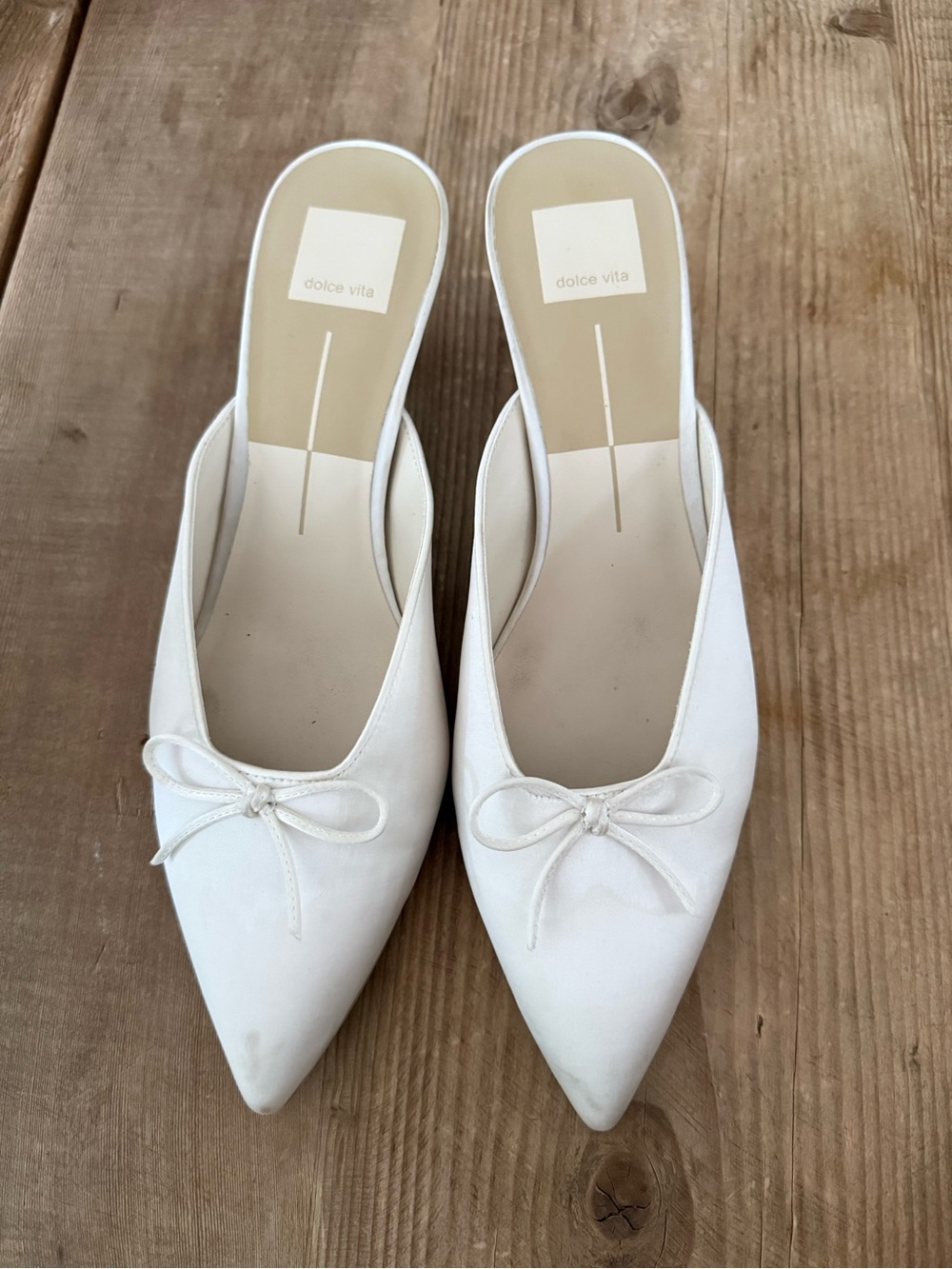 Dolce Vita Satin White Pointed-Toe Bow Slip-On Mules